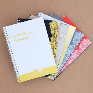 Ratgeber: Goldfolierung, Weißdruck und Sonderfarben – Hochwertig veredeln im Offset- und Digitaldruck in Köln