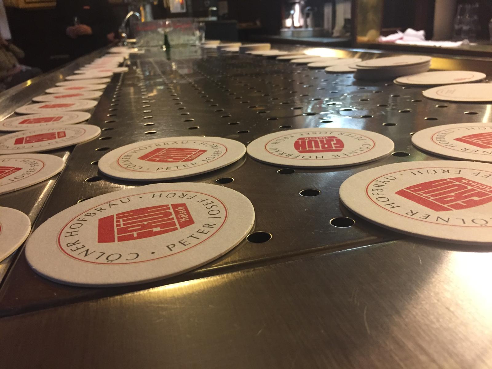 Bierdeckel In Der Theke – Produktionsbeispiel